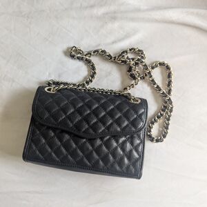 Black Quilted Chain Shoulder Bag